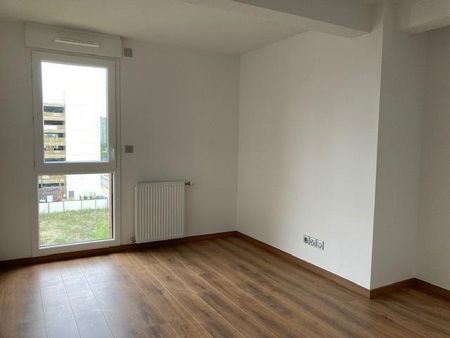 Appartement à louer - 3 pièces - 64 m² - Photo 4