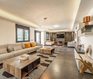 Detached Villa in Nueva Andalucía - Photo 4
