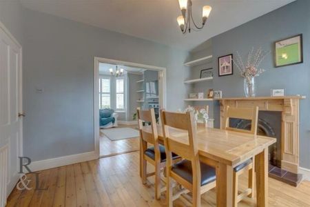 3 bedroom semi-detached house to rent - Photo 4