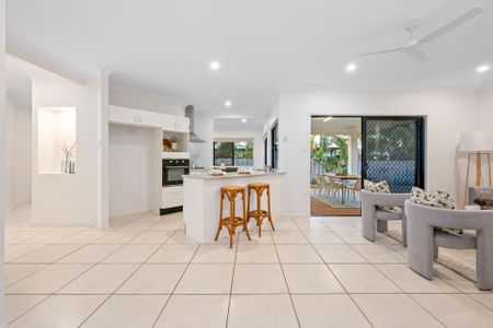 Renovated Four Bedroom Home - Photo 5