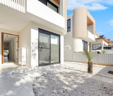 Spacious Home in the Heart of Dulwich Hill - Photo 5