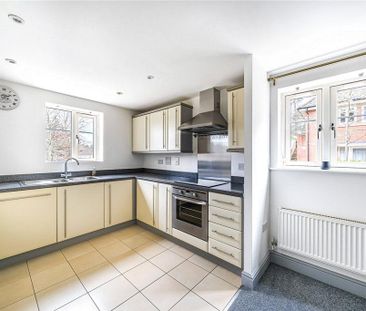 2 bedroom maisonette to rent - Photo 5