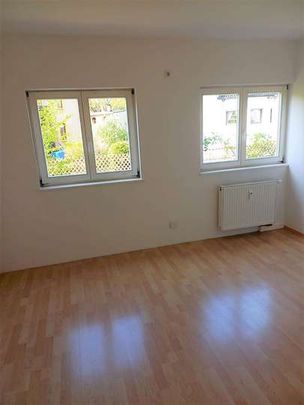 ***hübsche 2 Raum Wohnung in grüner Lage*** - Foto 1