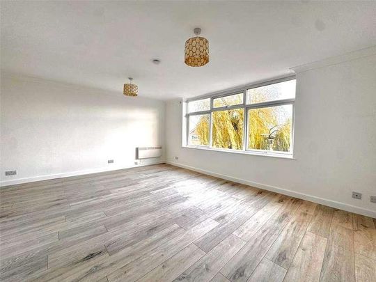 Willow Way, Farnham, Surrey, Surrey, GU9 - Photo 1