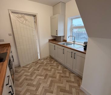 3 Bed Semi-Detached House, Watson Road, S61 - Photo 4