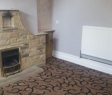 4 bedroom terraced house to rent - Photo 2