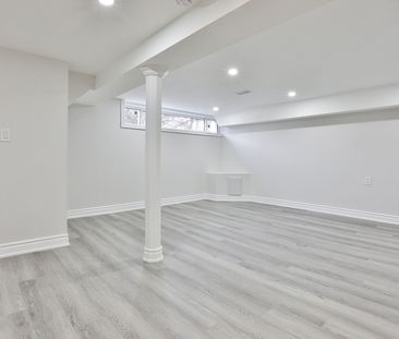 For Lease - 264 McConvey Drive, Richmond Hill, Ontario - Photo 2