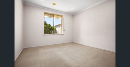 490 Rockingham Road, Lake Coogee, WA 6166 - Photo 2