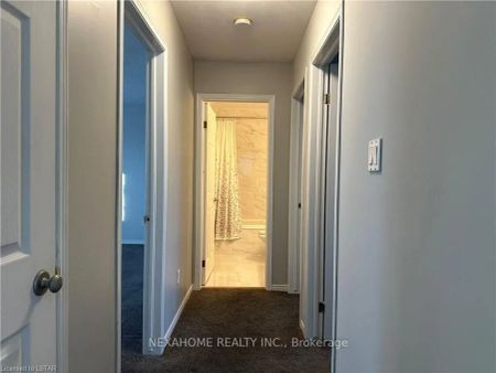 Property For Lease | X8282862 - Photo 2