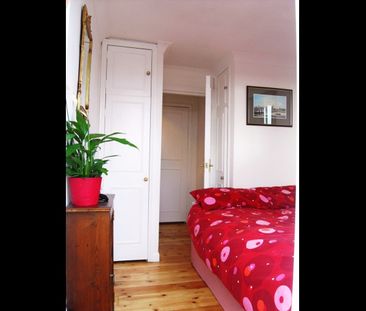 1 Bed Penthouse, Sinclair Gardens, W14 - Photo 4