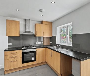 Chandos Crescent, Edgware, HA8 - Photo 3