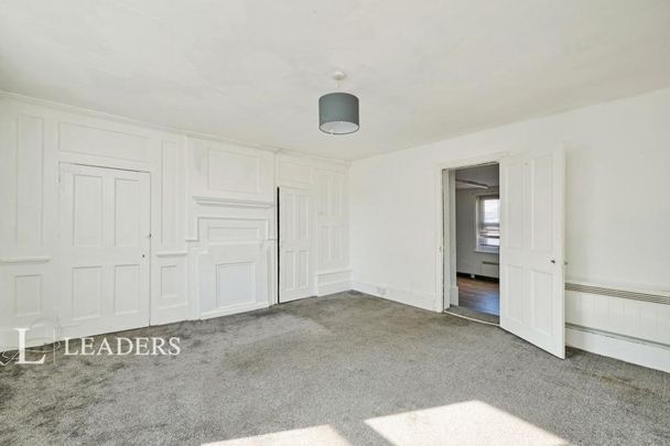 2 bedroom apartment to rent High Street, March, Cambridgeshire, PE15 - Photo 1
