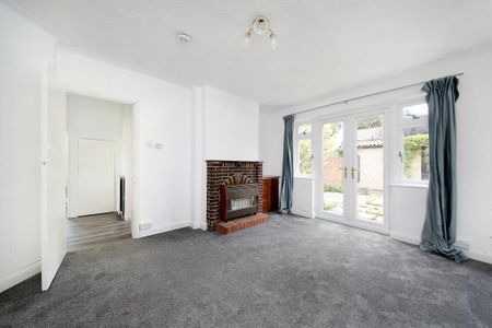 3 bedroom detached house to rent - Photo 2