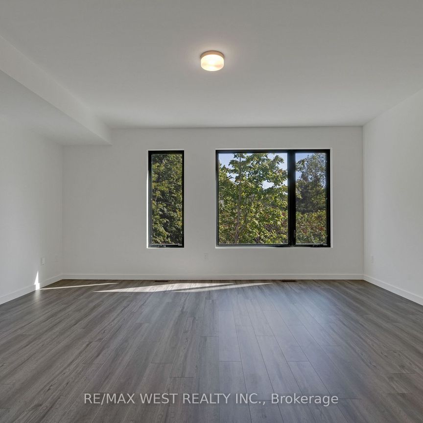 For Lease - 10 Rainwater Lane, Barrie, Ontario - Photo 1