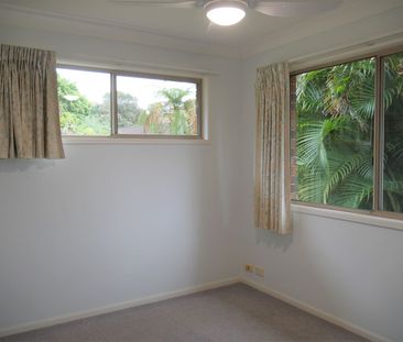VERY TIDY 3 BEDROOM DUPLEX UNIT IN GOONELLABAH - Photo 1