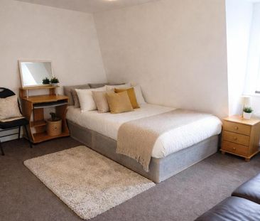 Studio to rent - Photo 4