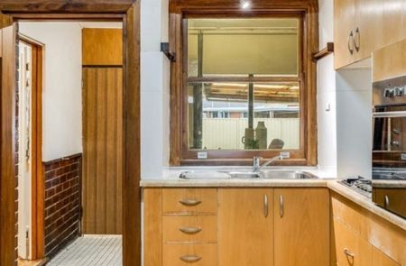 West Croydon - Photo 2