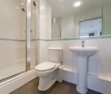 2 bedroom flat to rent - Photo 6