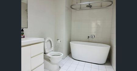 Two Bedrooms apartment at a convenient location - Photo 5