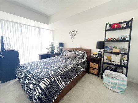 For Lease - 1040 The Queens Way Unit# 811, Toronto, Ontario - Photo 4