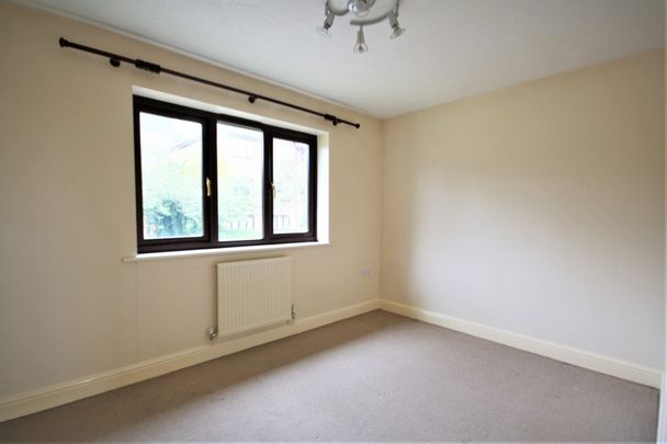 Wilson Road, Thorpe Park, Norwich - Photo 1