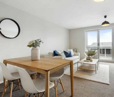 SPACIOUS ONE BEDROOM APARTMENT IN GRAFTON - Photo 3