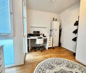 Neuwertige 3-Zimmer-Wohnung mit Sonnenbalkon! - Photo 4