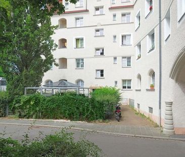 Große Vierzimmerwohnung in der Dianastraße- 2. OG ohne Aufzug! - Photo 3