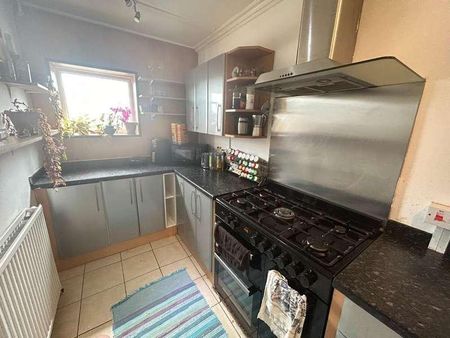 Trevithick Road, Falmouth, TR11 - Photo 3