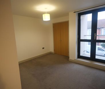 2 Bedroom Flat - Photo 1