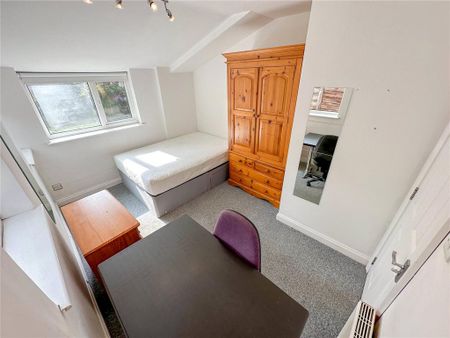 5 bedroom semi-detached house to rent - Photo 5