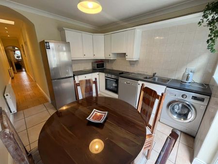 Saint Brendan’s Cottages, Irishtown, Ringsend, Dublin 4 - Photo 4