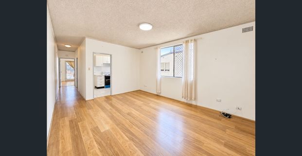 1 Bed, Balcony & Garage on Leafy Street - Photo 1