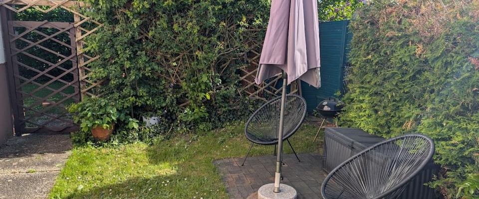 2 Zimmer DG-Wohnung mit Küche im ruhigen Haus - Foto 1