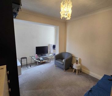 Western Road, Brighton - Photo 1