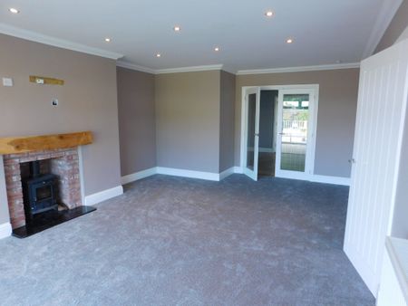 Baillieswells Drive, Bieldside, Aberdeen, AB15 9AX - Photo 2