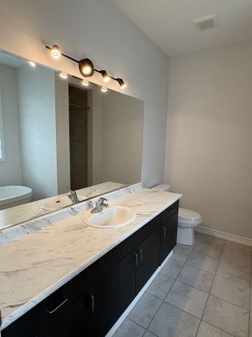 For Lease - 42 Faust Ridge, Vaughan, Ontario - Photo 2