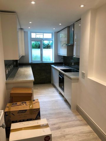 2 Bed Flat, Belmont, BN1 - Photo 5