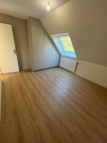 Location Maison 5 pièces 95m² MARCQ EN BAROEUL 59700 - Photo 3