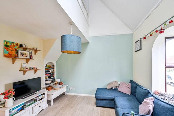 1 bedroom flat to rent - Photo 1