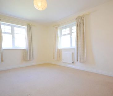 4 bedroom house to rent - Photo 1