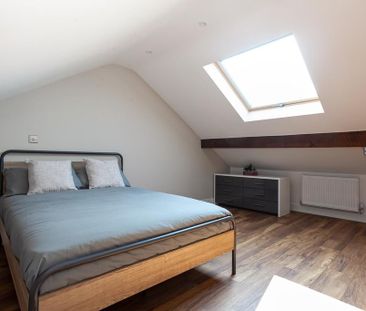 6 bedroom terraced house to rent - Photo 3