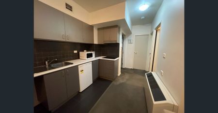 Fully Furnished Two Bedroom Apartment - Photo 5