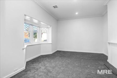121 Tooronga Road, Glen Iris - Photo 2