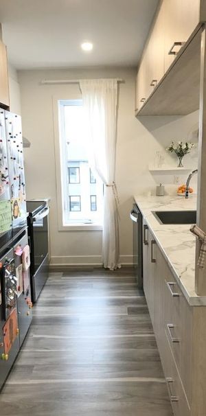 5 1/2 otterburn Park - Photo 1