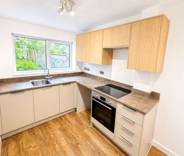 1 Bed Flat, Halstock Avenue, BS16 - Photo 2