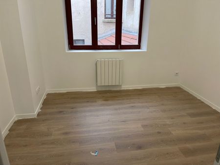 Appartement 5 pièces à Pagny-sur-Moselle - Photo 2