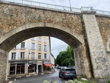 Location Appartement 2 pièces 42m² ST CLOUD 92210 - Photo 2