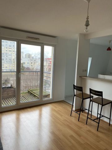 T2 – MEUBLÉ – VITRY-SUR-SEINE – 40,80 m² - PARKING - Photo 3