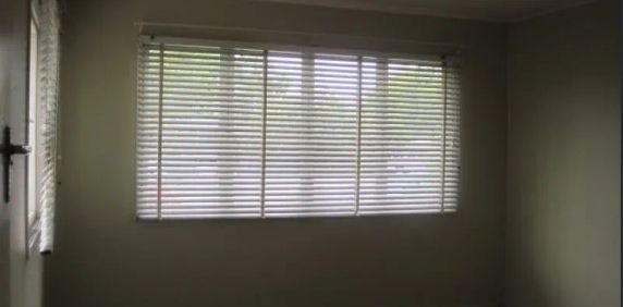 Fantastic Home, 736m² Block - Photo 2